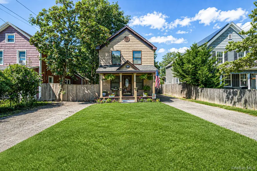 24 Wiggins Avenue, Patchogue, NY 11772 - #2