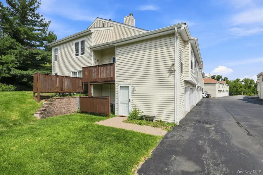 2124 Whispering Hills, Chester, NY 10918 - #2