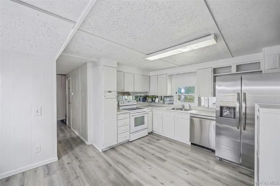 703 Fresh Pond Ave #48, Calverton, NY 11933 - #2