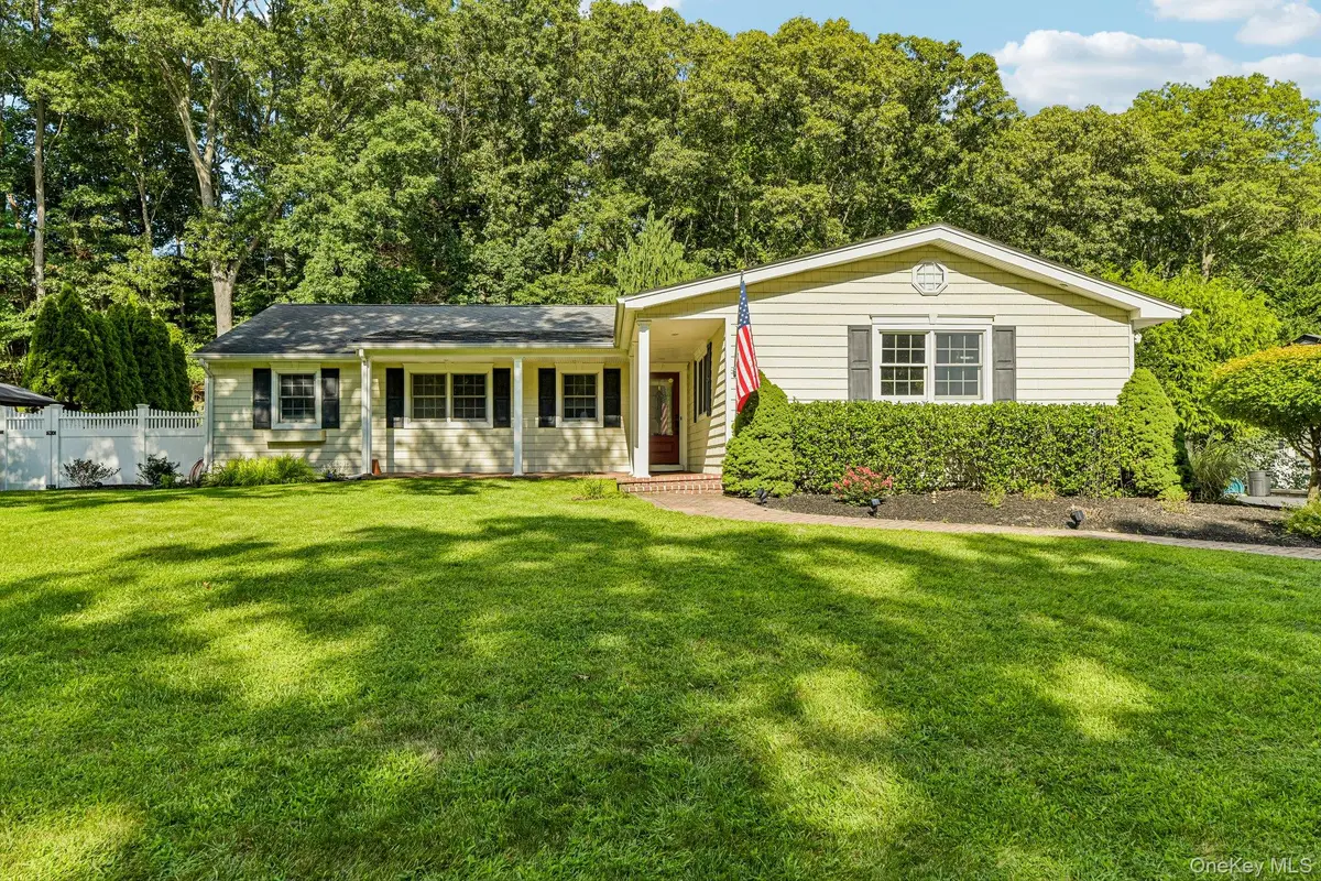 59 Derby Place, Smithtown, NY 11787 - #1
