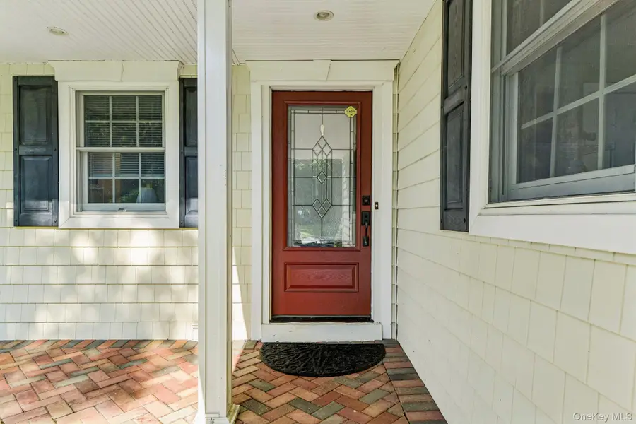 59 Derby Place, Smithtown, NY 11787 - #3
