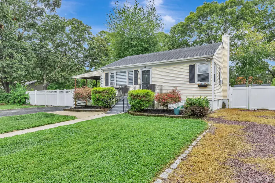 12 Dover Avenue, Mastic, NY 11950 - #3