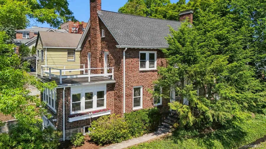 402 Westchester Avenue, Mount Vernon, NY 10552 - #2