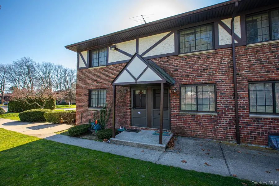 99 Newbrook Lane #99, Bay Shore, NY 11706 - #2