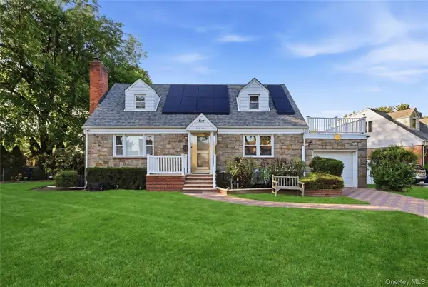 47 Sperry Court, New Hyde Park, NY 11040