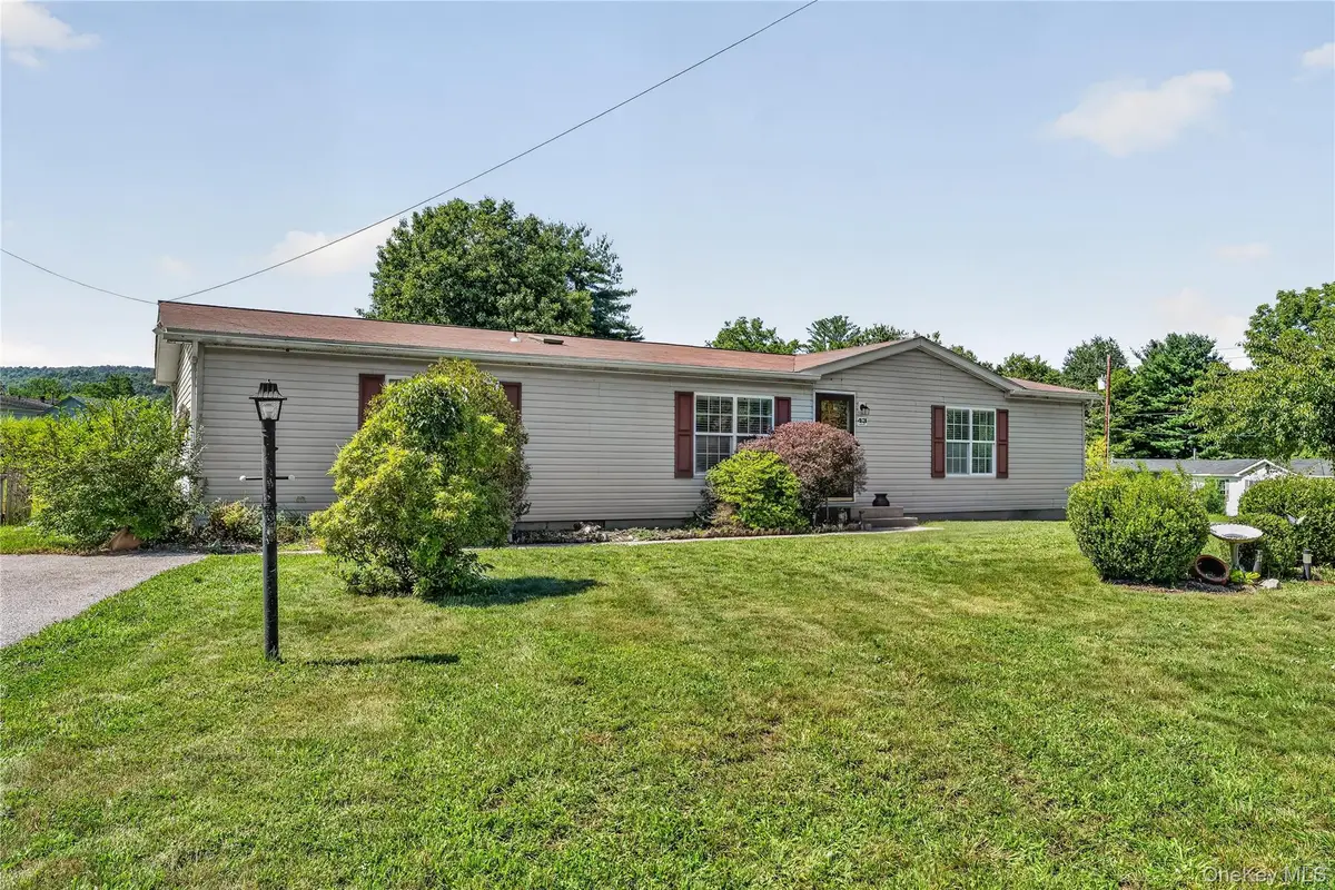 43 Palm Dr, Bloomingburg, NY 12721 - #1