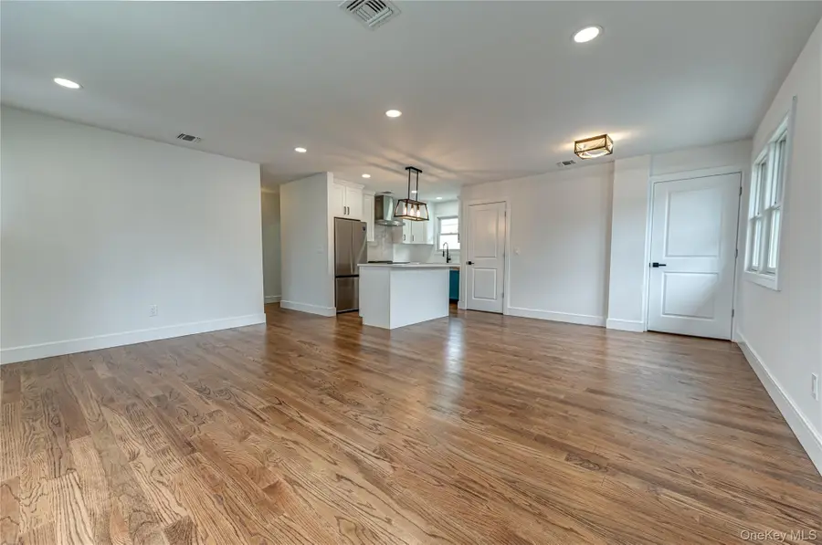 146 8th Street, Bethpage, NY 11714 - #3