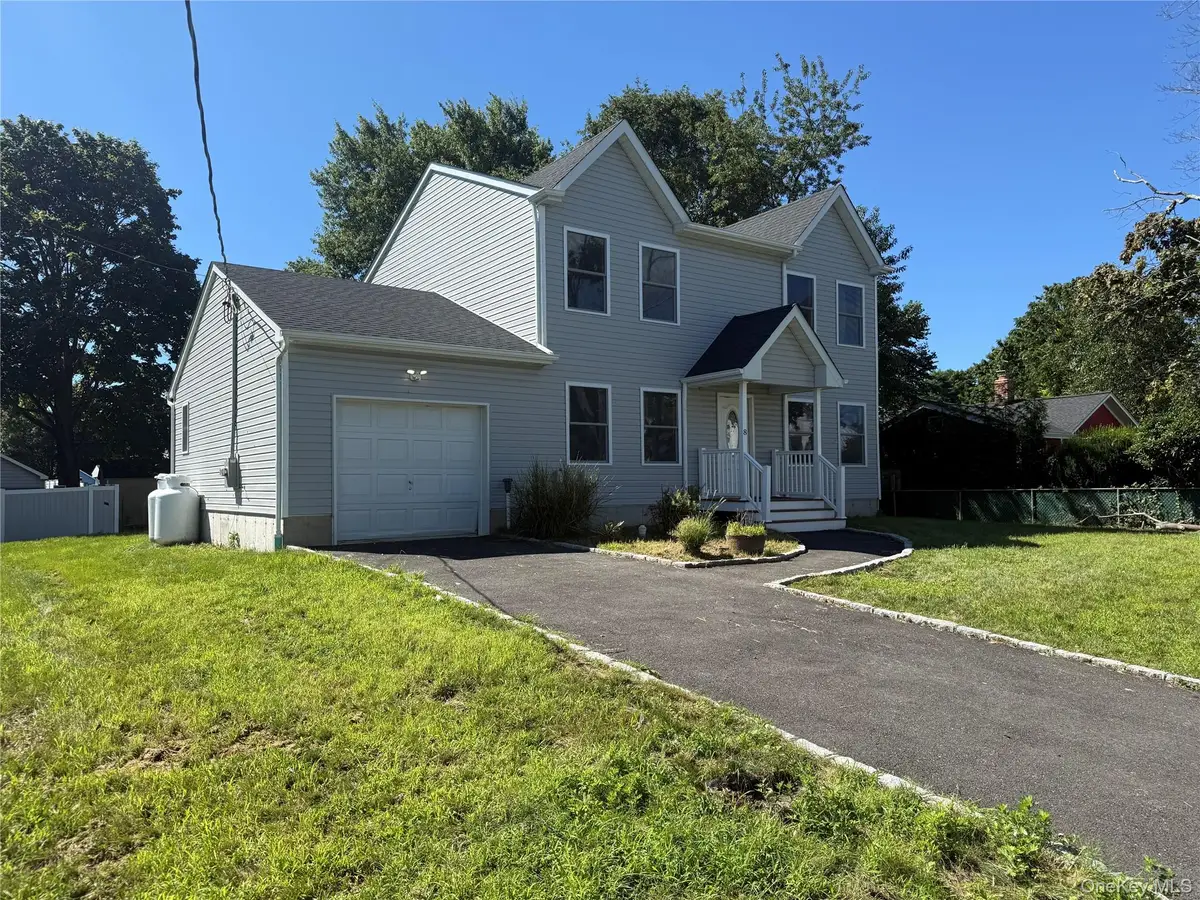 8 W Narcissus Road, Mastic Beach, NY 11951 - #1