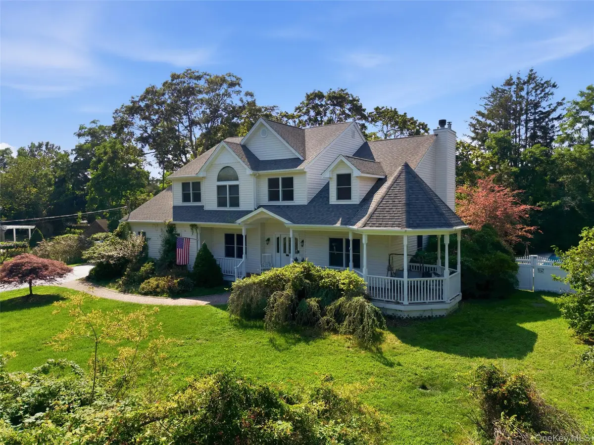 204 Melrose Parkway, Patchogue, NY 11772 - #1