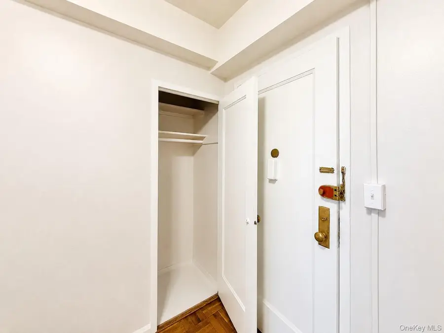1569 Metropolitan Avenue #6I, Bronx, NY 10462 - #2