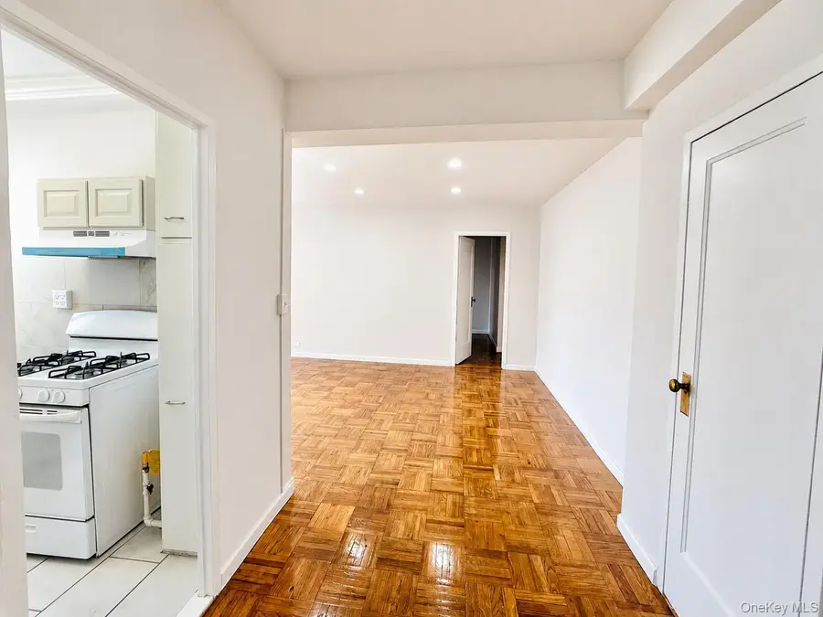 1469 East Avenue #8G, Bronx, NY 10462 - #2