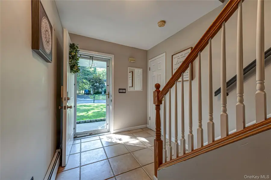 40 Golf Club Circle, Manorville, NY 11949 - #2