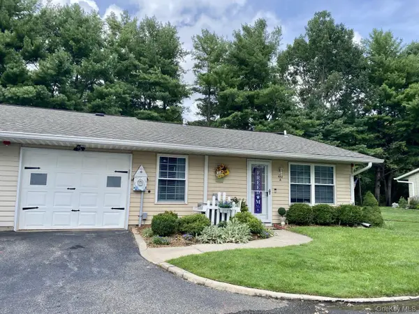 472 Darwen Drive, Ridge, NY 11961