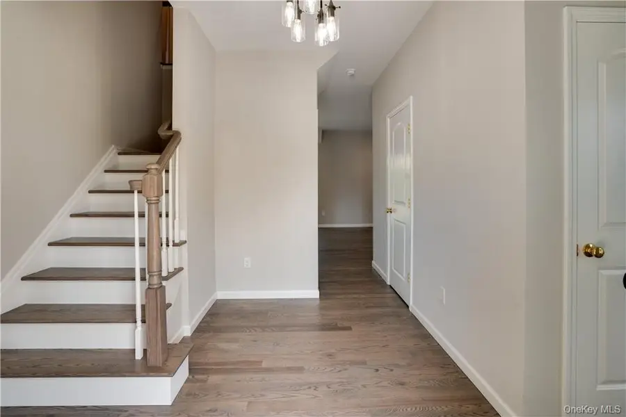 10 Red Oaks Mill Road, Poughkeepsie, NY 12603 - #2