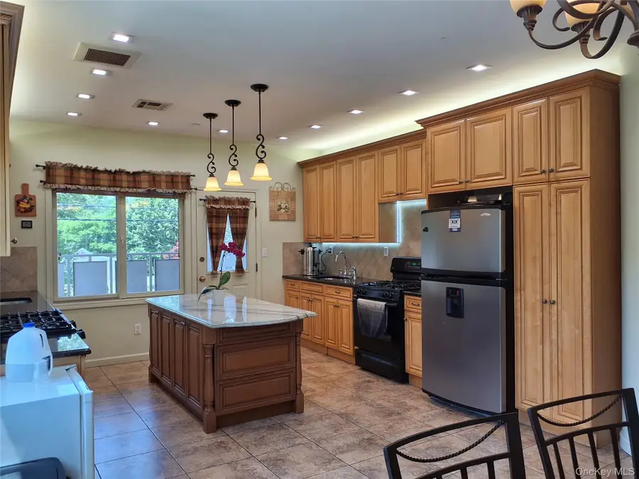 40 Herrick Avenue #201, Spring Valley, NY 10977 - #3