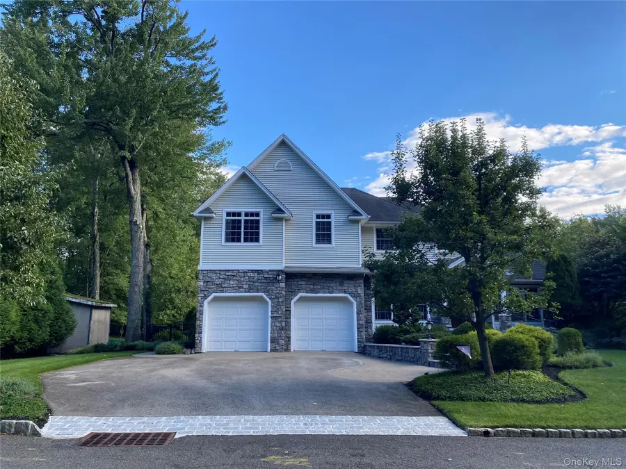 182 Elizabeth Street, Pearl River, NY 10965 - #2