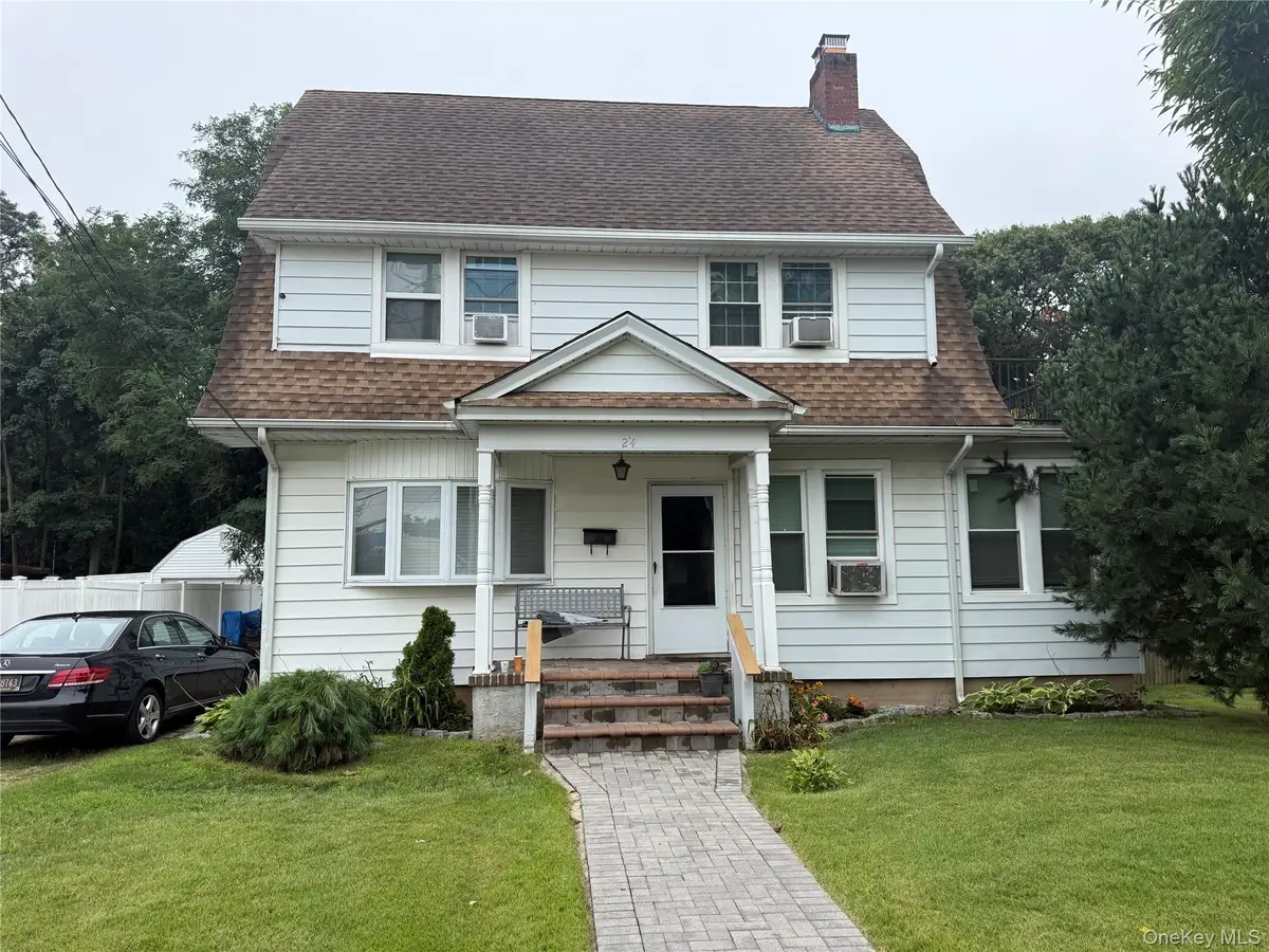 24 Washington Avenue, Amityville, NY 11701 - #1