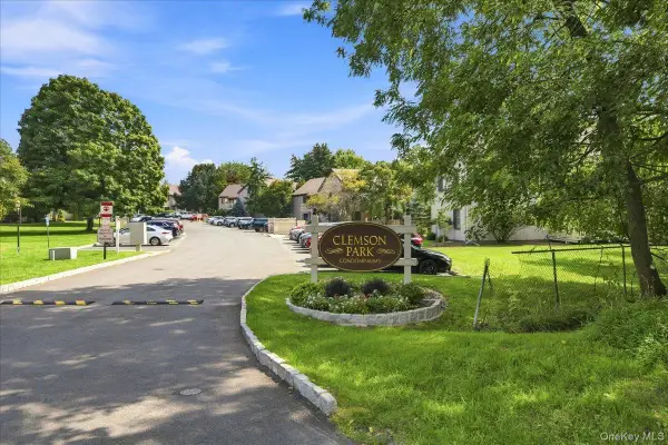 50 Sycamore Drive #50, Middletown, NY 10940