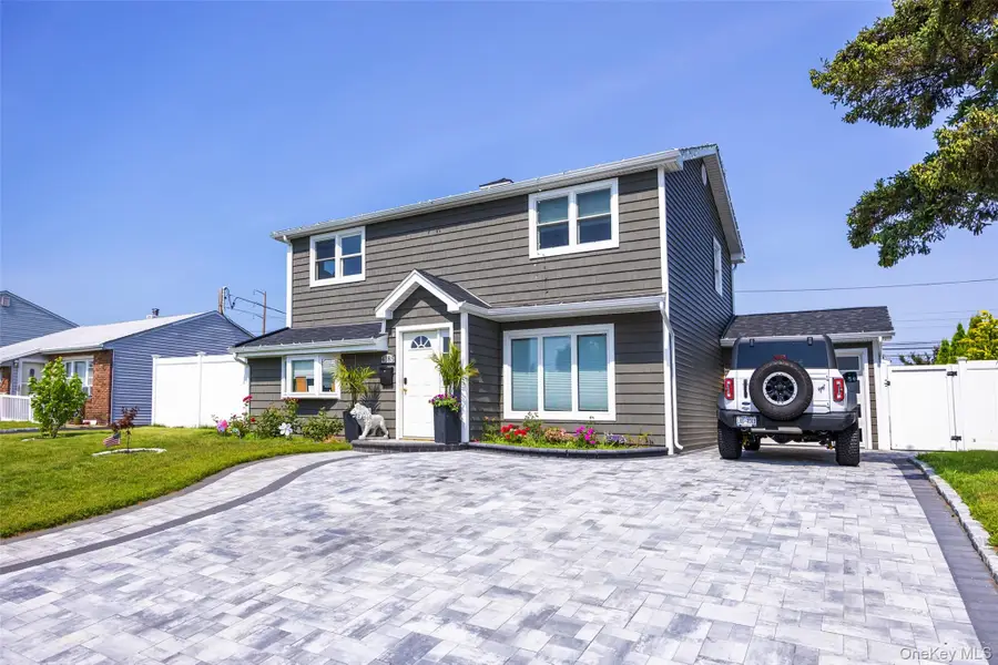 4185 Harriet Road, Bethpage, NY 11714 - #2