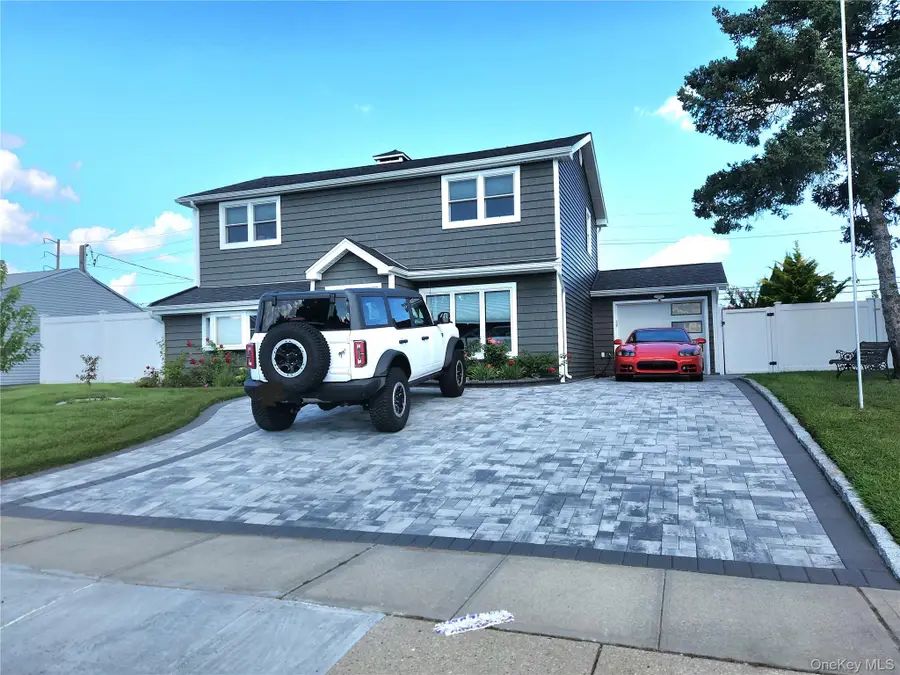 4185 Harriet Road, Bethpage, NY 11714 - #3