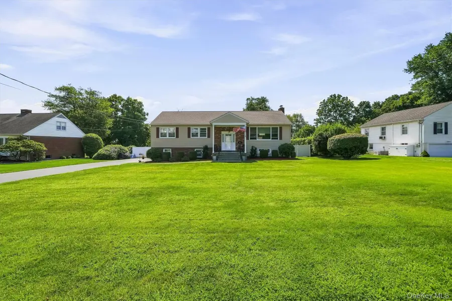 53 Greenwood Lane, Valhalla, NY 10595 - #2