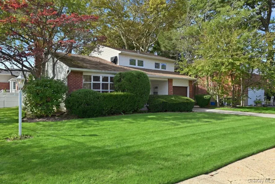786 Bethlynn Court, East Meadow, NY 11554 - #2