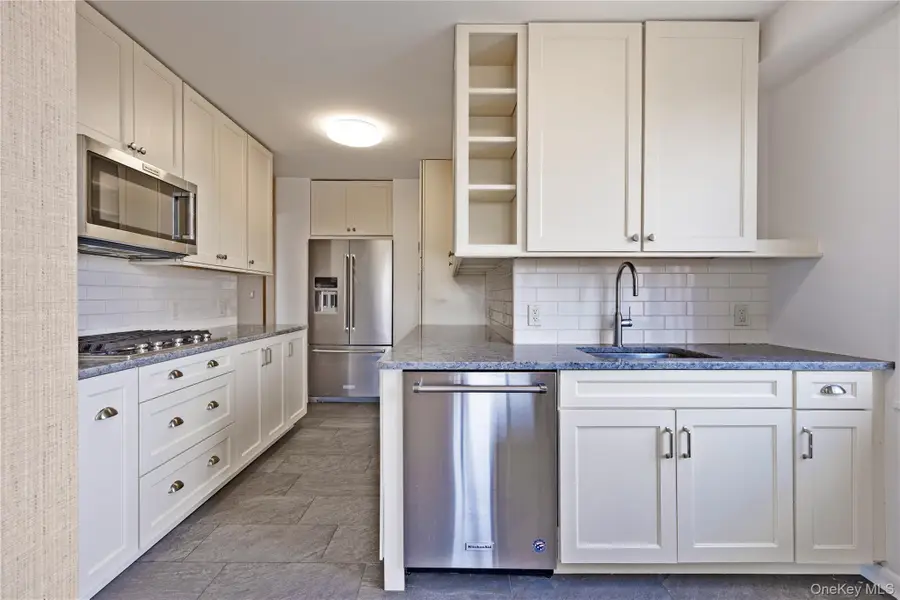 3333 Henry Hudson Parkway #12S, Bronx, NY 10463 - #3