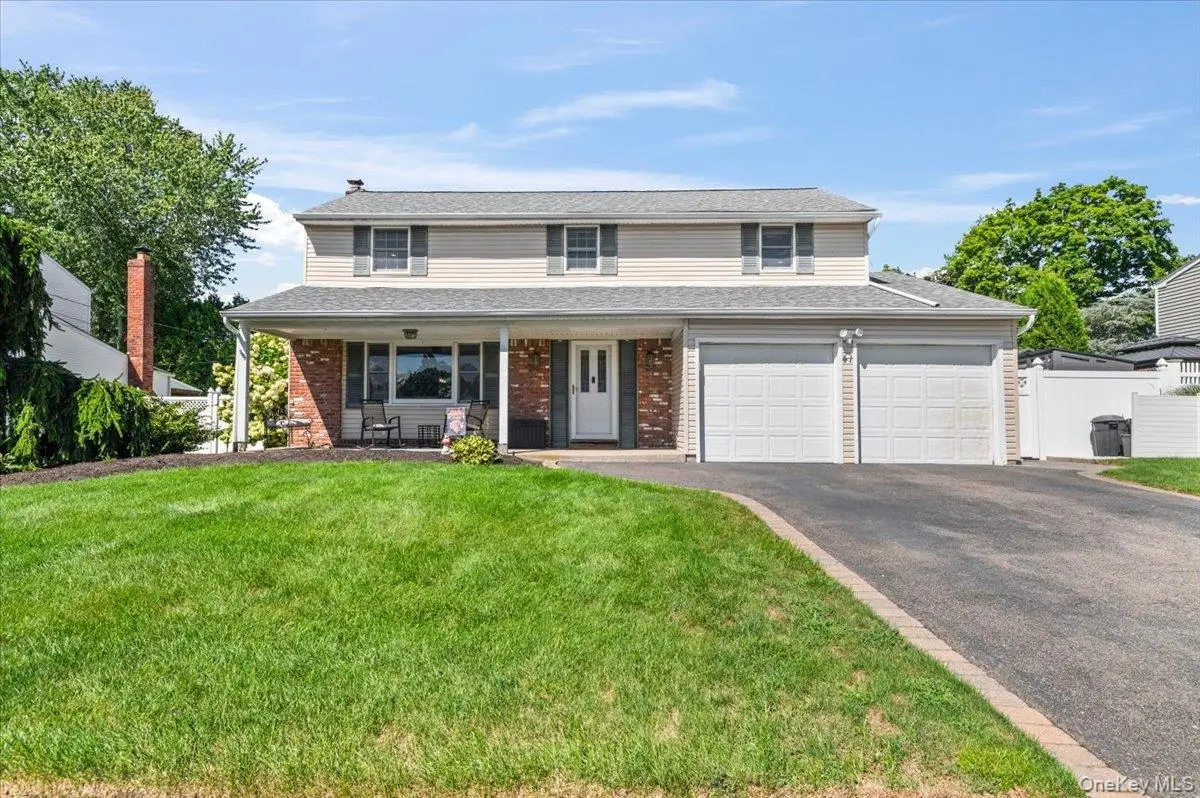 41 Longstreet Drive, Lake Grove, NY 11755 - #1