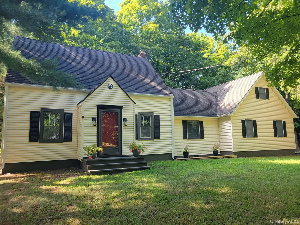 1078 Salt Point Turnpike, Pleasant Valley, NY 12569 - #1