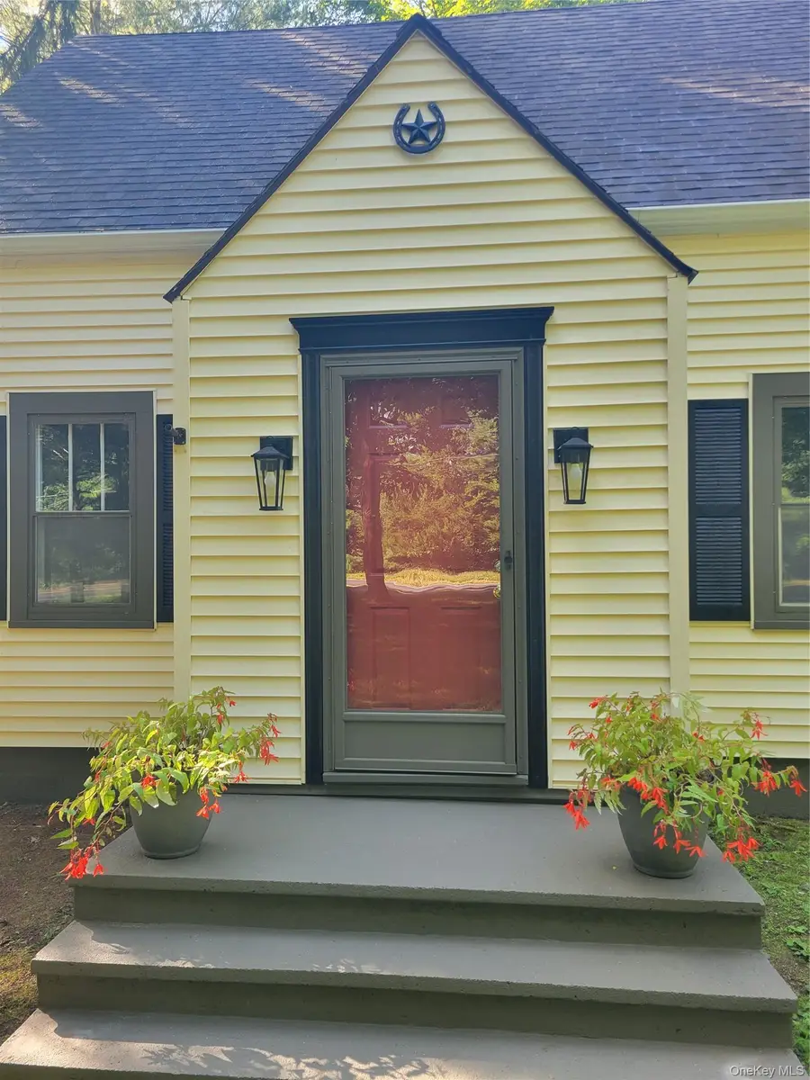 1078 Salt Point Turnpike, Pleasant Valley, NY 12569 - #2