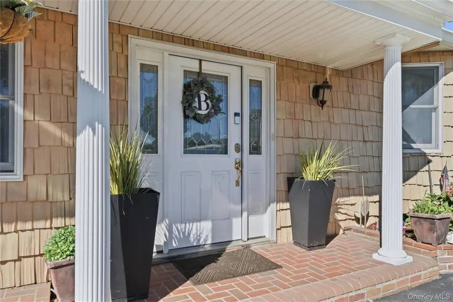 21 Milleridge Drive, Deer Park, NY 11729 - #2