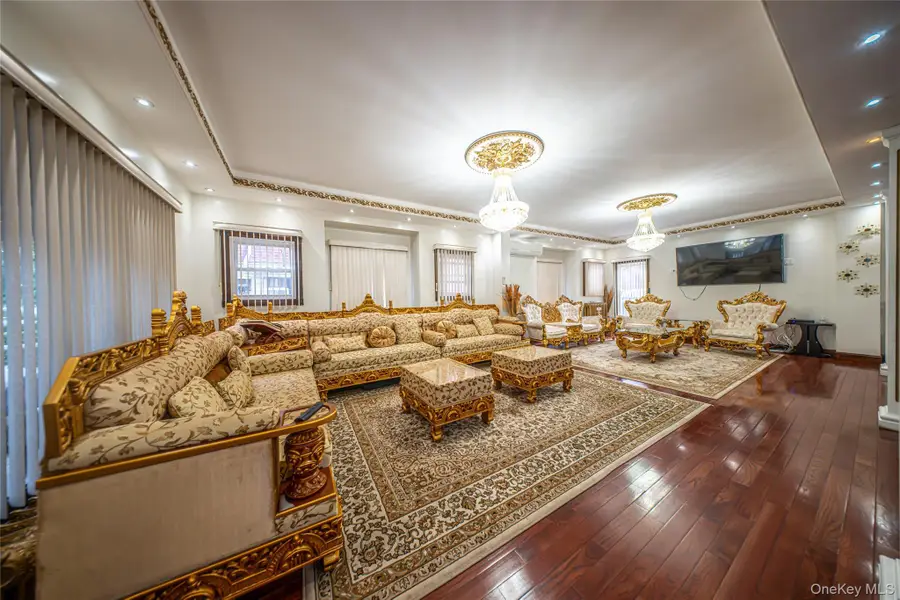 8564 104th Street, Richmond Hill, NY 11418 - #3