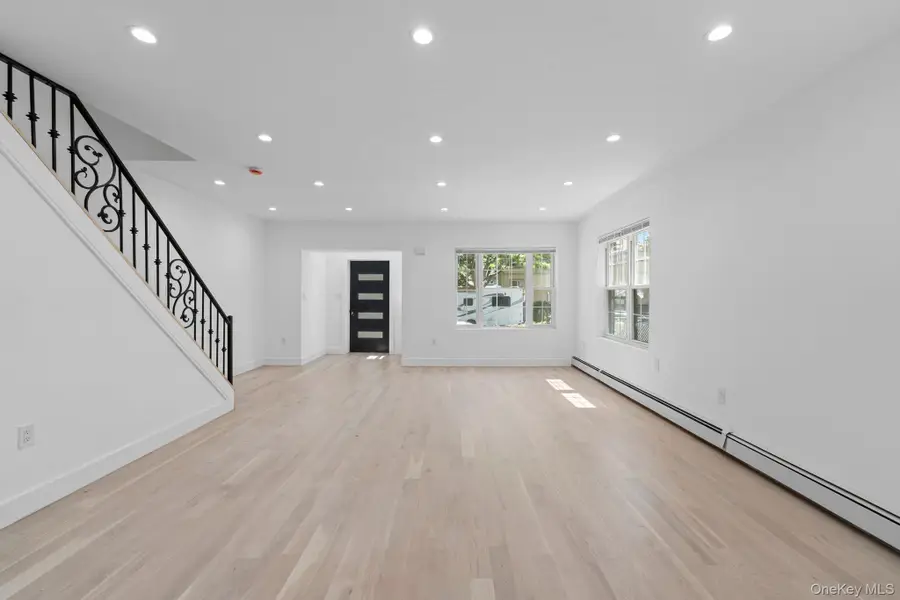 137-64 Westgate Street, Springfield Gardens, NY 11413 - #3