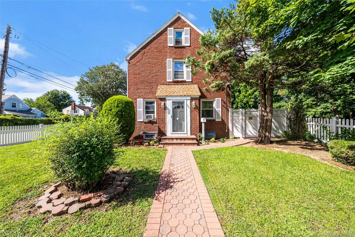 695 Front Street, Hempstead, NY 11550 - #1