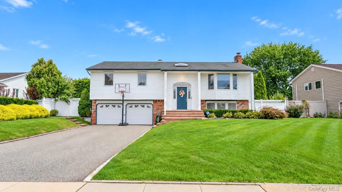 163 S Plaisted Avenue, Hauppauge, NY 11788 - #1
