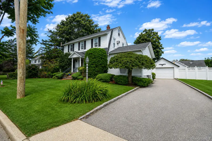 57 Caroline Street, Bethpage, NY 11714 - #2