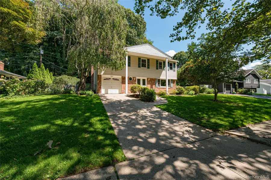 8 Salisbury Drive N, East Northport, NY 11731 - #3