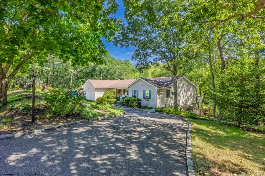 18 Beaver Lane W, Westhampton, NY 11977 - #2