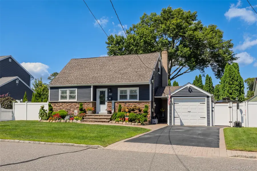 1430 12th Street, West Babylon, NY 11704 - #2