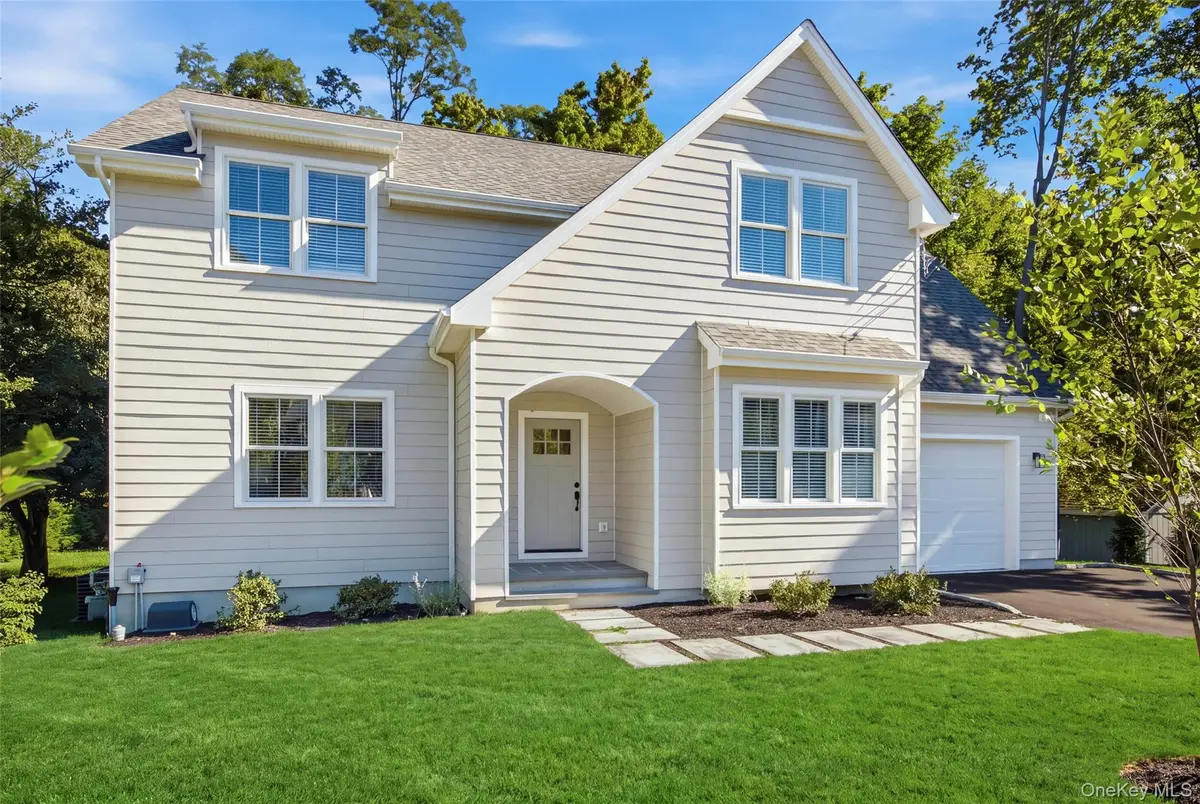 11 Park Street, East Setauket, NY 11733 - #1
