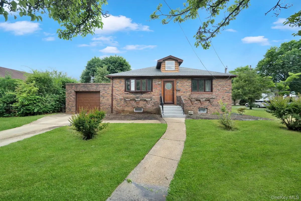 634 Leonard Avenue, Uniondale, NY 11553 - #1