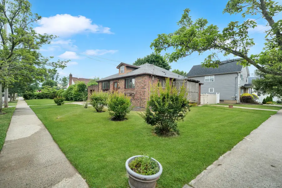 634 Leonard Avenue, Uniondale, NY 11553 - #2