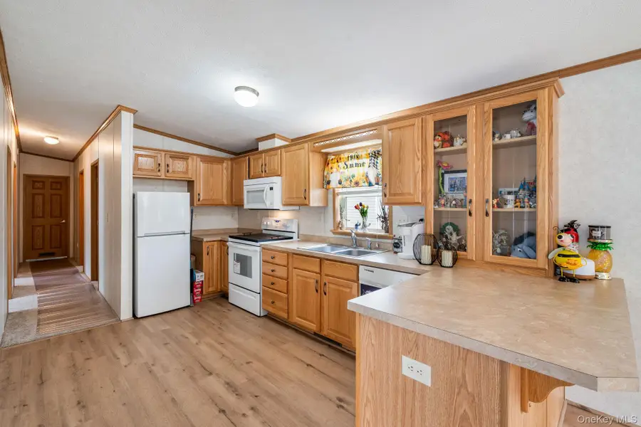 26 East Avenue, Washingtonville, NY 10992 - #3