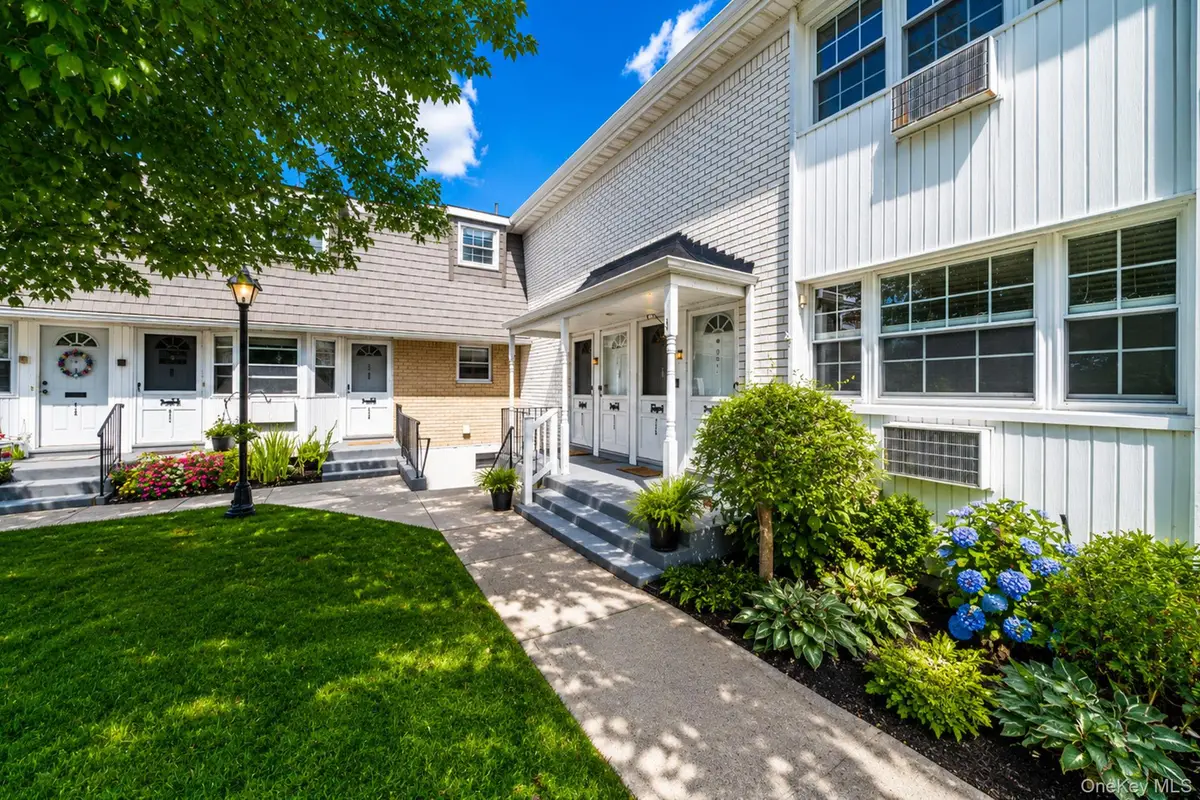 4715 Wilshire Lane #K15, Oakdale, NY 11769 - #1