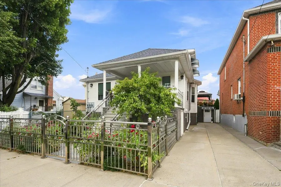 1366 Siegfried Place, Bronx, NY 10465 - #2