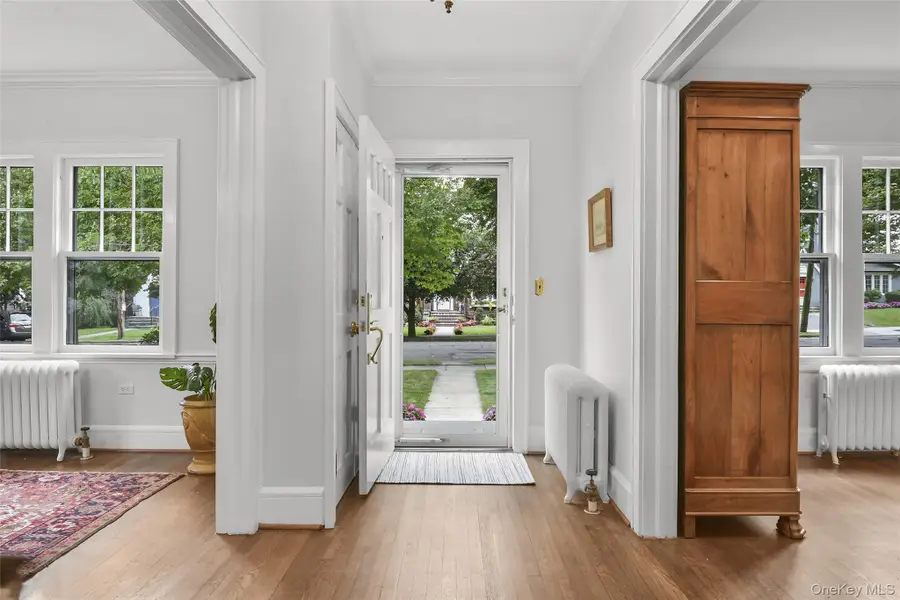 330 Carroll Avenue, Mamaroneck, NY 10543 - #2