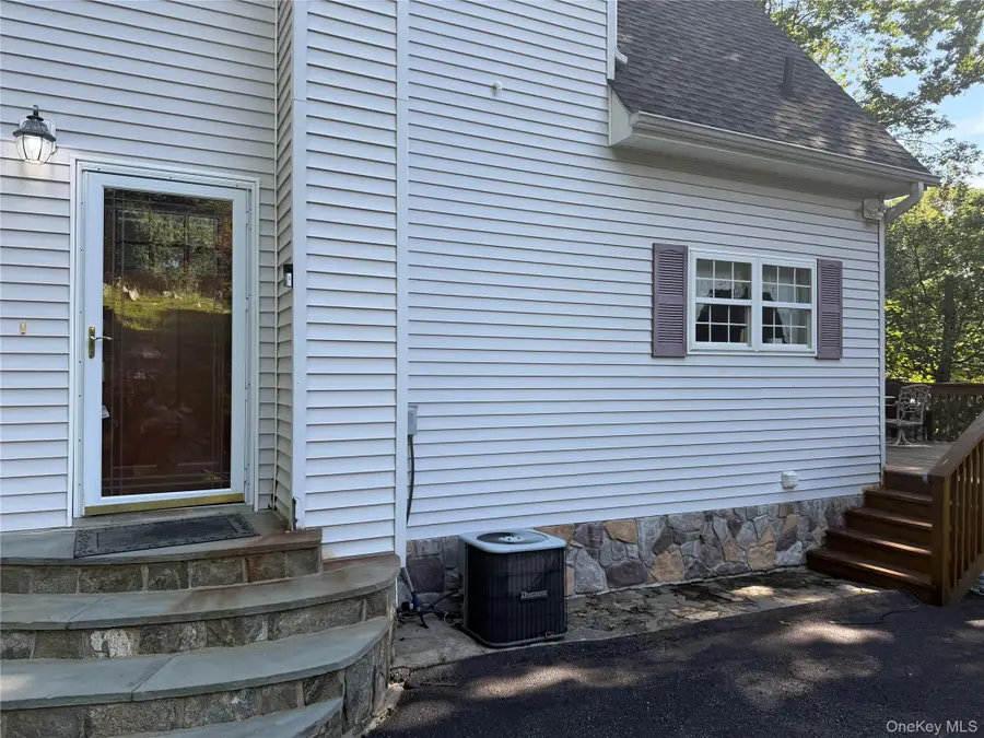 10 Jay Court, Carmel, NY 10512 - #2