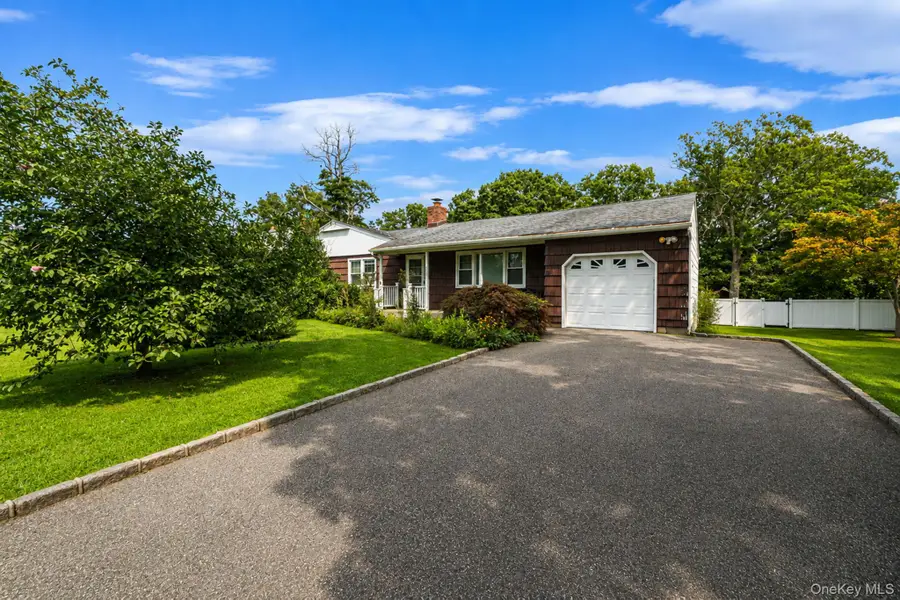 2345 Louis Kossuth Avenue, Ronkonkoma, NY 11779 - #3
