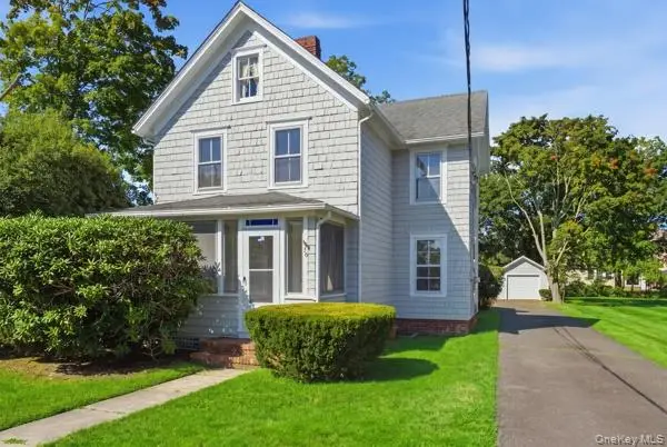 36 Railroad Ave., Center Moriches, NY 11934 - #2