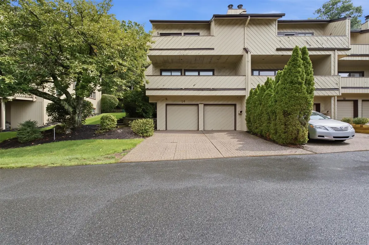 14 Dakota Court, Suffern, NY 10901 - #1